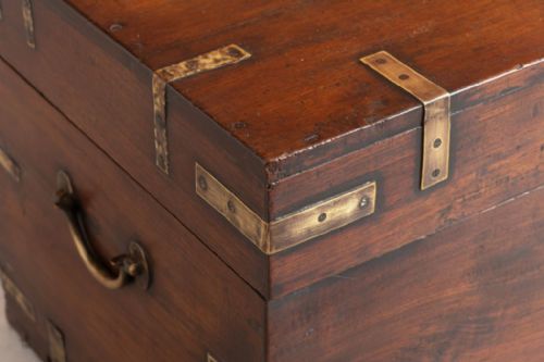 19TH CENTURY BRASS BOUND MILITARY STYLE TEAKWOOD TRUNK - ADDITIONAL PHOTO 4