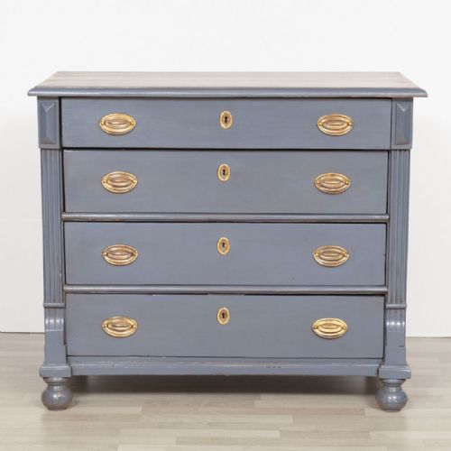 ANTIQUE DUTCH CHEST OF DRAWERS