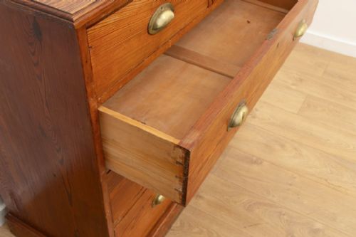 ANTIQUE PITCH PINE CHEST OF DRAWERS - ADDITIONAL PHOTO 2