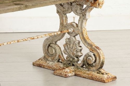19TH CENTURY CAST IRON GARDEN BENCH - ADDITIONAL PHOTO 2