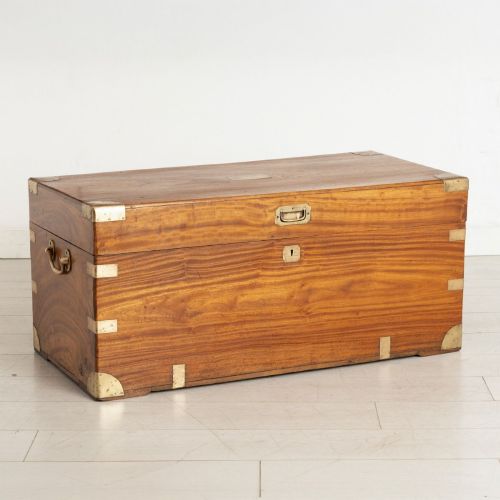 ANTIQUE MILITARY CAMPAIGN CHEST IN CAMPHOR WOOD WITH BRASS FITTINGS C1880