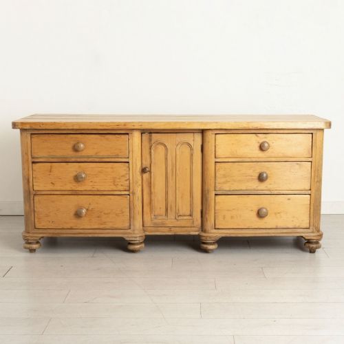 19TH CENTURY DRESSER BASE IN PINE
