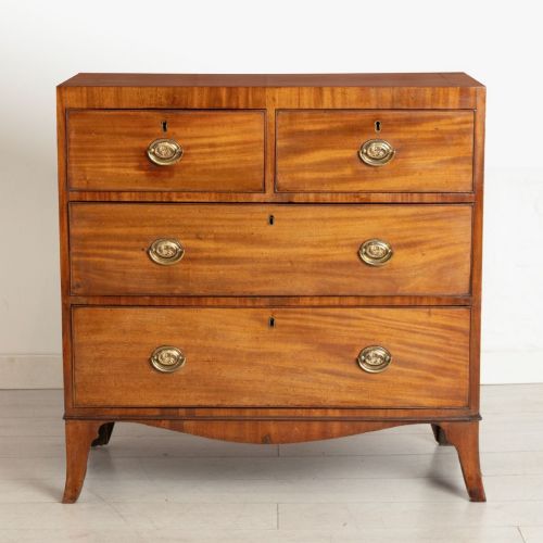 REGENCY CHEST OF DRAWERS IN MAHOGANY