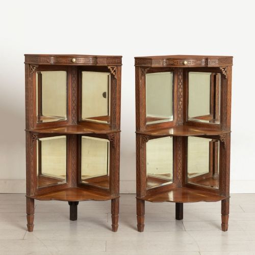 PAIR OF LATE 19TH CENTURY CORNER DISPLAY CABINETS IN MAHOGANY BY EDWARDS ROBERTS