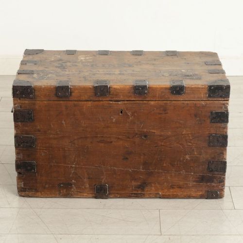 Victorian Pine Travel Trunk