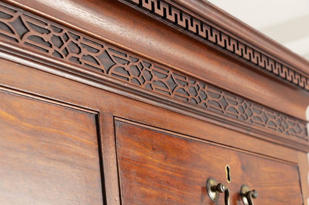 Georgian Mahogany Chest on Chest c.1780 View IV