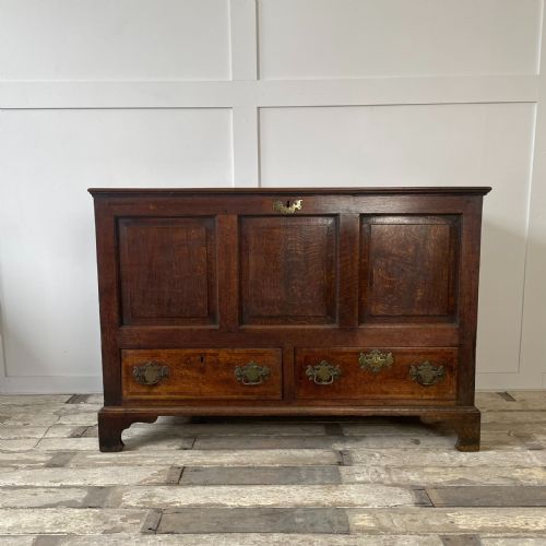 18th c oak mule chest - CATEGORY: ANTIQUE CHESTS - DATED 18TH CENTURY