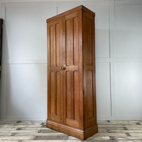 early 20th c oak hall cupboard - CATEGORY: ANTIQUE CUPBOARDS - DATED 1930