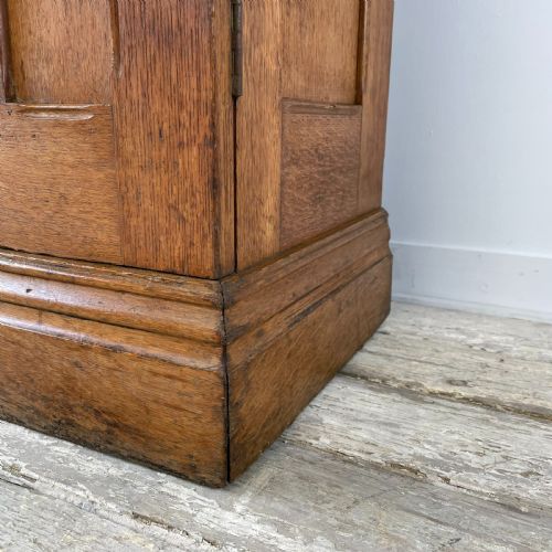 EARLY 20TH C OAK HALL CUPBOARD - ADDITIONAL PHOTO 3