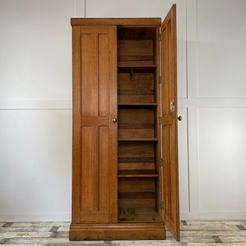 EARLY 20TH C OAK HALL CUPBOARD - ADDITIONAL PHOTO 6