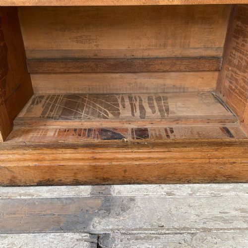 EARLY 20TH C OAK HALL CUPBOARD - ADDITIONAL PHOTO 10
