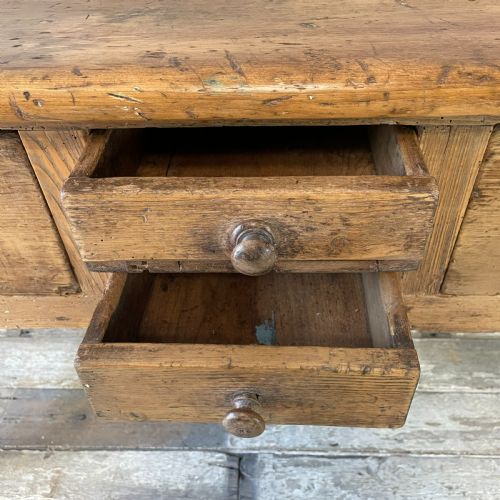 EARLY 19TH C PINE KITCHEN PREP TABLE - ADDITIONAL PHOTO 4