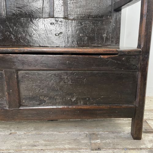 18TH C OAK BOX SETTLE - ADDITIONAL PHOTO 2