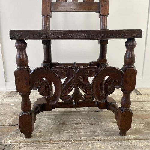 17TH C OAK HALL CHAIR - ADDITIONAL PHOTO 2