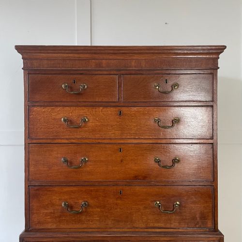 18TH C OAK CHEST ON CHEST OF DRAWERS - ADDITIONAL PHOTO 1