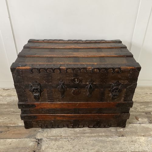RAUCHBACH GOLDSMITH STEAM TRUNK - ADDITIONAL PHOTO 1