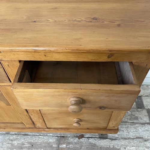VICTORIAN PINE KITCHEN SIDEBOARD - ADDITIONAL PHOTO 3