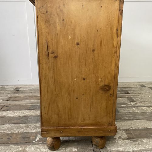 VICTORIAN PINE KITCHEN SIDEBOARD - ADDITIONAL PHOTO 9