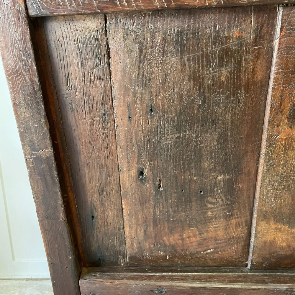 18th C. Oak Settle View XVI