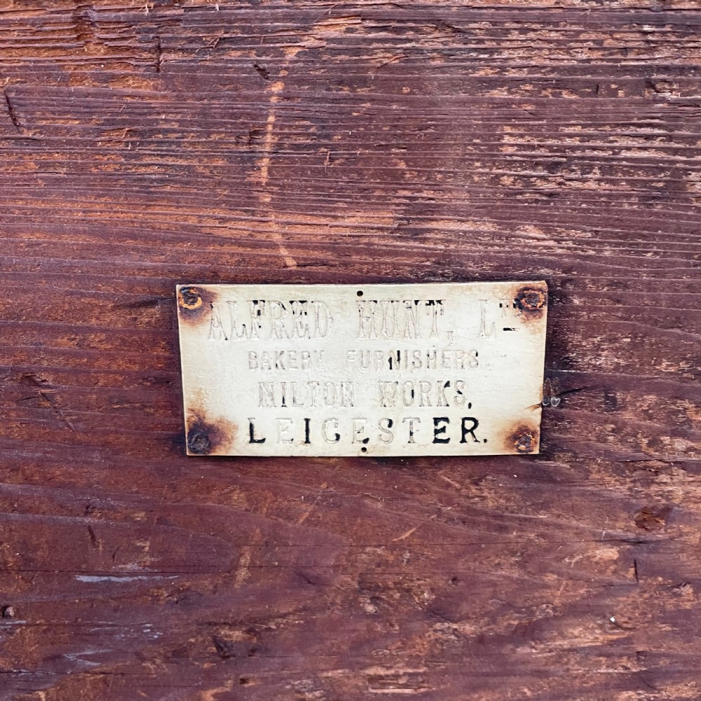 Large 19th C. Pine Dough Bin View XV