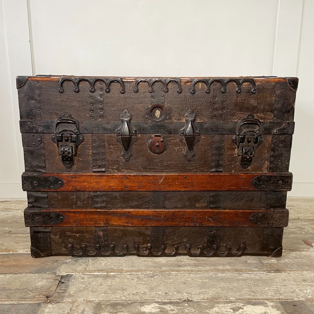 Rauchbach Goldsmith Steam Trunk