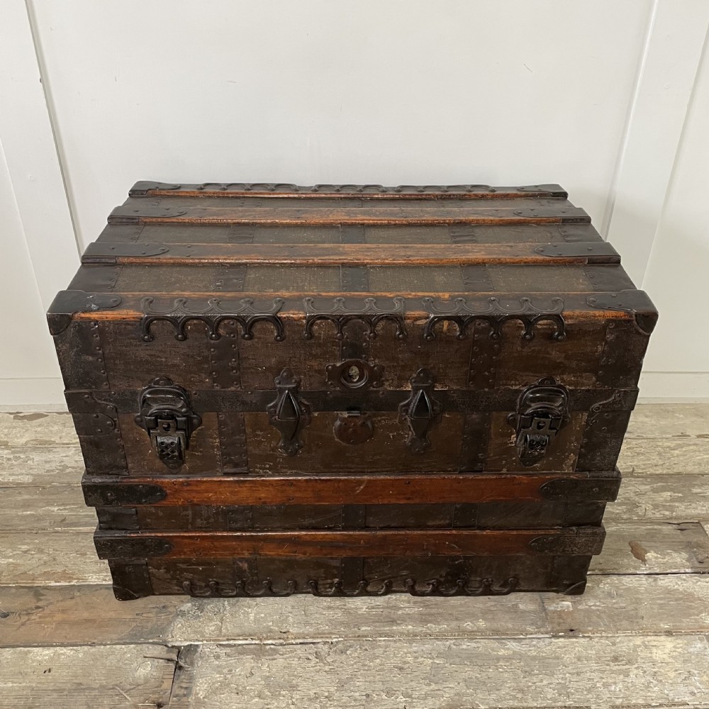 Rauchbach Goldsmith Steam Trunk View II