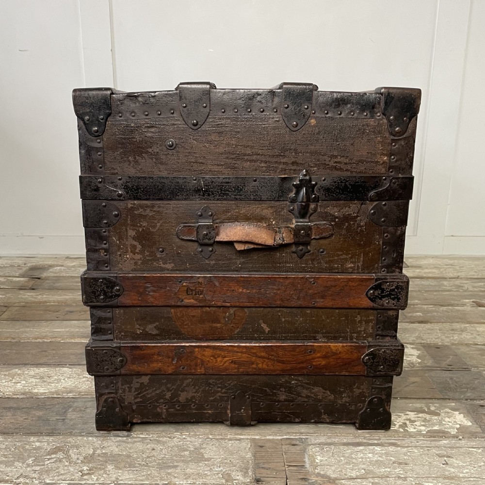 Rauchbach Goldsmith Steam Trunk View X