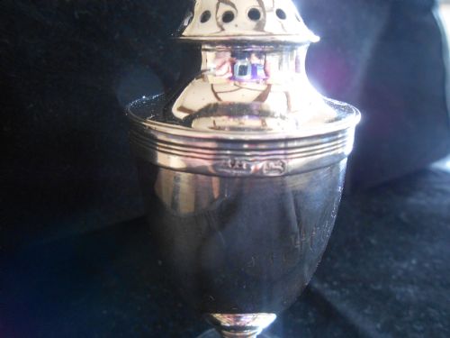 ANTIQUE SOLID SILVER POUNCE OR PEPPER POT R D HENNELL - ADDITIONAL PHOTO 6