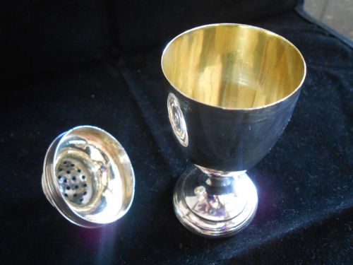 ANTIQUE SOLID SILVER POUNCE OR PEPPER POT R D HENNELL - ADDITIONAL PHOTO 7