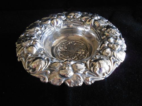 antique edwardian solid silver cherub and flower dish 1904 - CATEGORY: ANTIQUE SILVER - DATED 1900