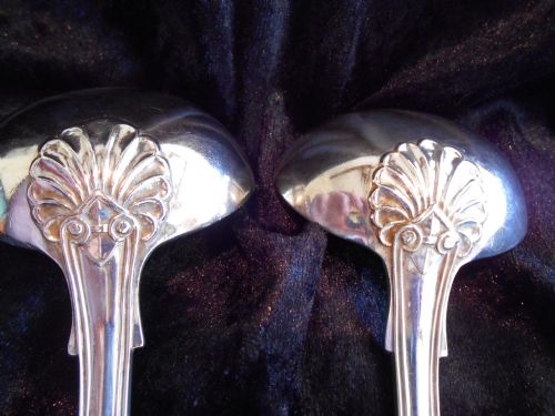 GORGEOUS PAIR OF ANTIQUE SOLID SILVER LADLES LIAS 1835 - ADDITIONAL PHOTO 4