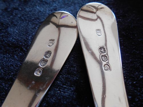 PAIR OF ANTIQUE SOLID SILVER LADLES 1815 - ADDITIONAL PHOTO 1