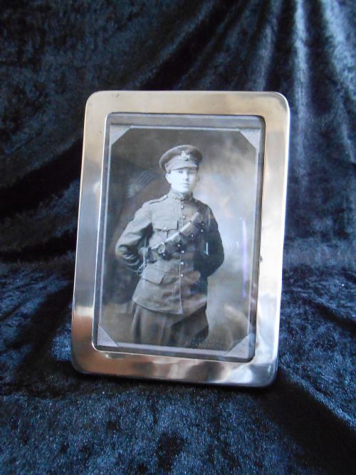 antique solid silver picture frame 1918 - CATEGORY: ANTIQUE SILVER - DATED 1910