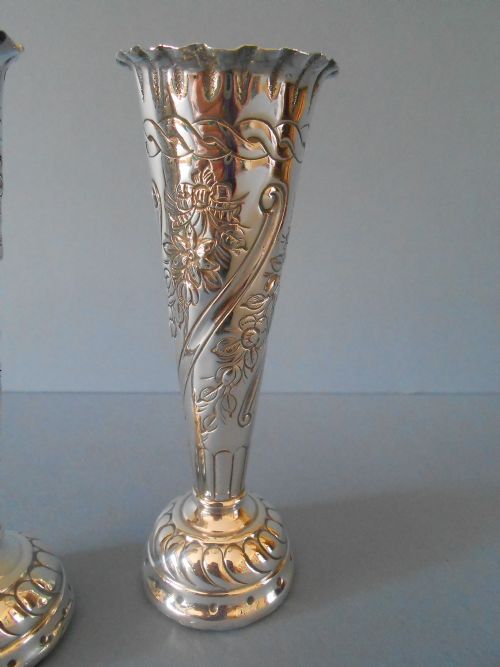 LOVELY PAIR OF WILLIAM COMYNS BUD VASES 1890 - ADDITIONAL PHOTO 5