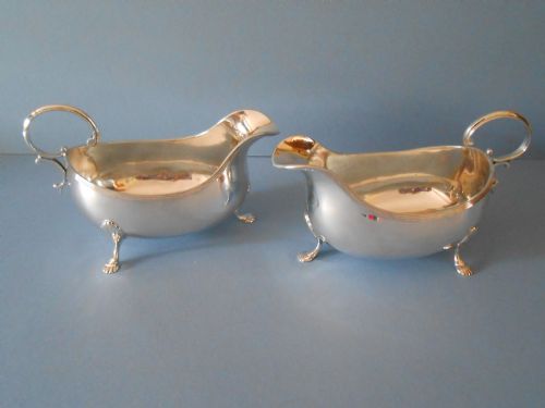 PAIR OF ANTIQUE SOLID SILVER SAUCE BOATS 1890 - ADDITIONAL PHOTO 4