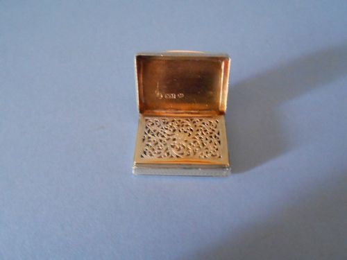 NATHANIAL MILLS GEORGIAN SILVER VINAIGRETTE 1828 - ADDITIONAL PHOTO 4