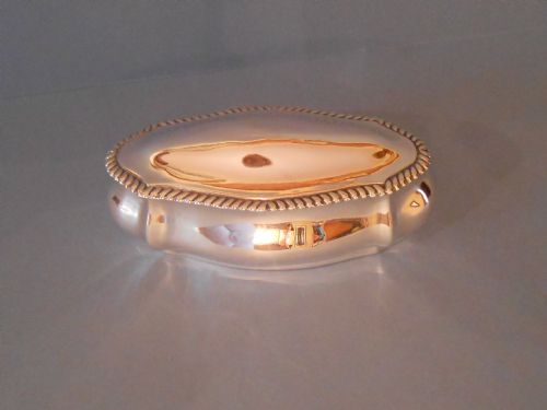 antique silver box 1897 - CATEGORY: ANTIQUE SILVER - DATED VICTORIAN