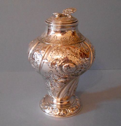 STUNNING GEORGIAN TEA CADDY 1762 - ADDITIONAL PHOTO 6