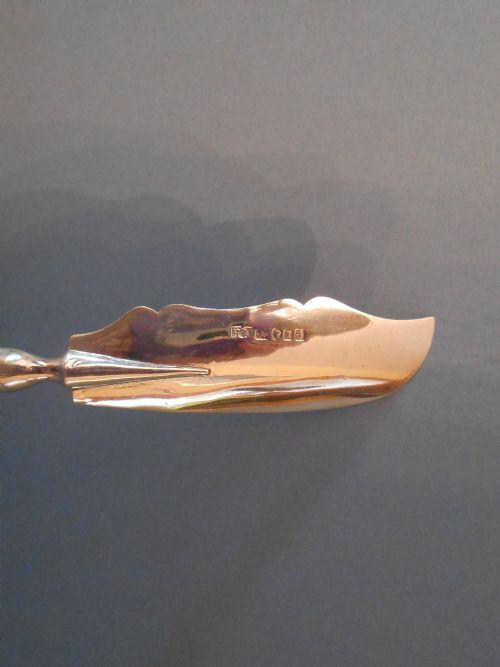 CHARMING SOLID SILVER AND MOTHER OF PEARL BUTTER KNIFE 1899 - ADDITIONAL PHOTO 3