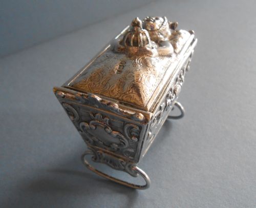 ANTIQUE SOLID SILVER NOVELTY SNUFF BOX 1902 - ADDITIONAL PHOTO 2