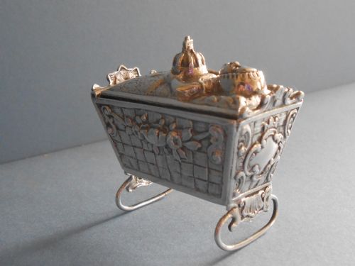 ANTIQUE SOLID SILVER NOVELTY SNUFF BOX 1902 - ADDITIONAL PHOTO 7