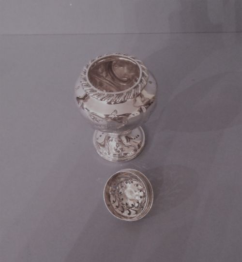 ANTIQUE SOLID SILVER POUNCE POT WILLIAM IV - ADDITIONAL PHOTO 3
