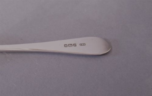 CASED SET OF 12 EDWARDIAN SILVER TEASPOONS AND TONGS - ADDITIONAL PHOTO 1