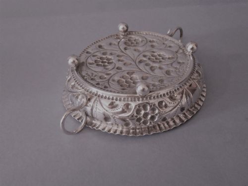 ANTIQUE VICTORIAN SOLID SILVER WINE TASTER OR QUAICH - ADDITIONAL PHOTO 3