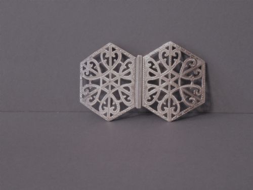 ornate antique solid silver nurse's buckle 1901 - CATEGORY: ANTIQUE SILVER - DATED EDWARDIAN