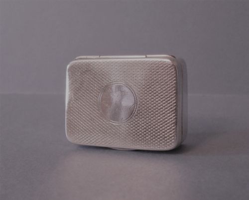 ANTIQUE SOLID SILVER SNUFF BOX 1911 - ADDITIONAL PHOTO 3