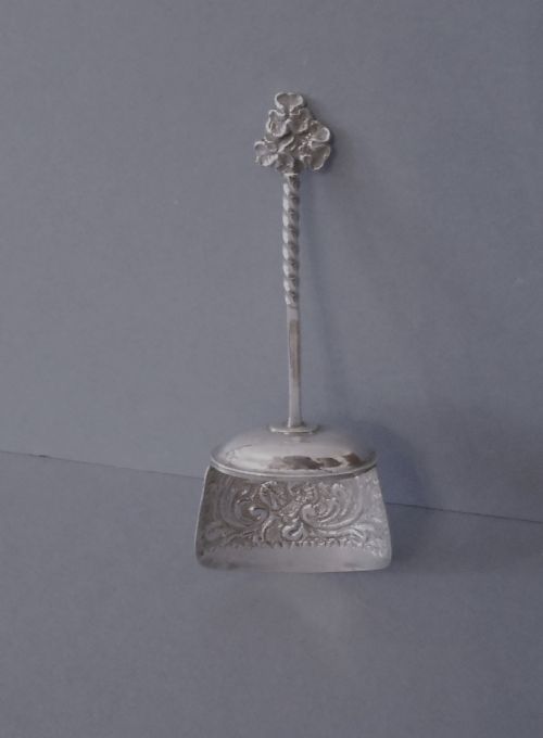 GORGEOUS ANTIQUE VICTORIAN SOLID SILVER CADDY SPOON - ADDITIONAL PHOTO 3