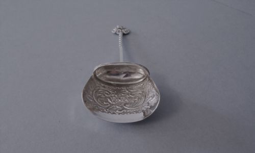gorgeous antique victorian solid silver caddy spoon - CATEGORY: ANTIQUE SILVER - DATED VICTORIAN