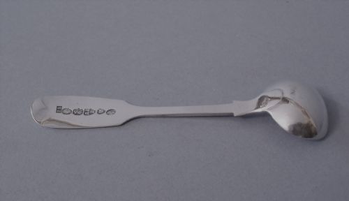 ANTIQUE VICTORIAN SOLID SILVER SALT SPOON NEWCASTLE 1871 - ADDITIONAL PHOTO 2