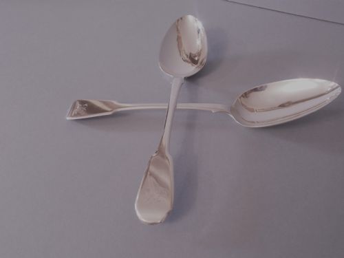 PAIR OF ANTIQUE SILVER GEORGE III SERVING SPOONS - ADDITIONAL PHOTO 2
